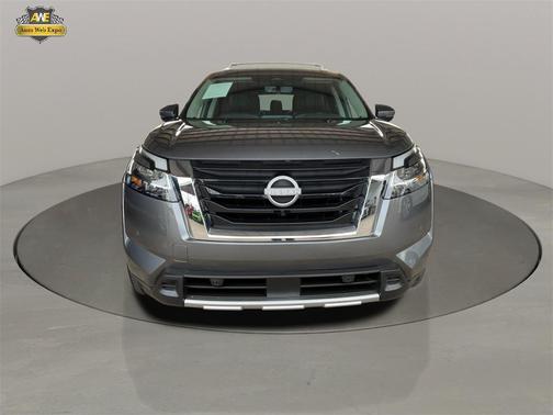 2024 Nissan Pathfinder SL FWD