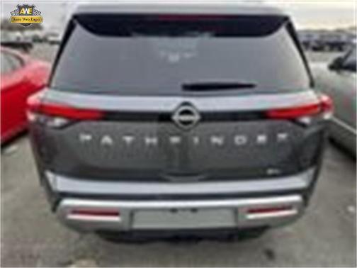 2024 Nissan Pathfinder SL FWD