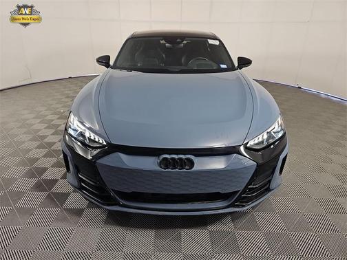 2023 Audi e-tron GT Premium Plus quattro