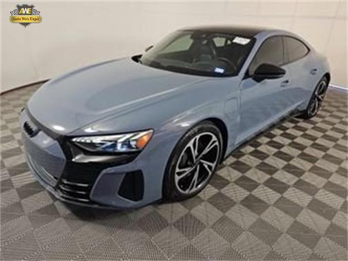 2023 Audi e-tron GT Premium Plus quattro