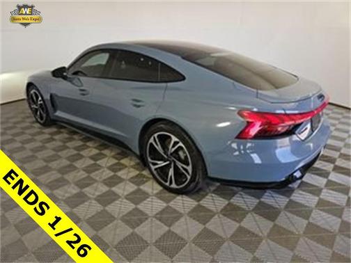 2023 Audi e-tron GT Premium Plus quattro