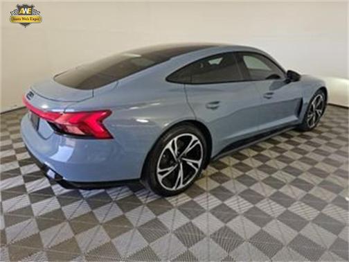 2023 Audi e-tron GT Premium Plus quattro