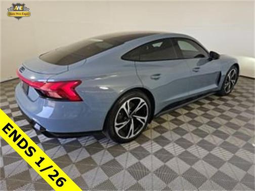 2023 Audi e-tron GT Premium Plus quattro