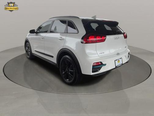 2022 Kia Niro EV EX
