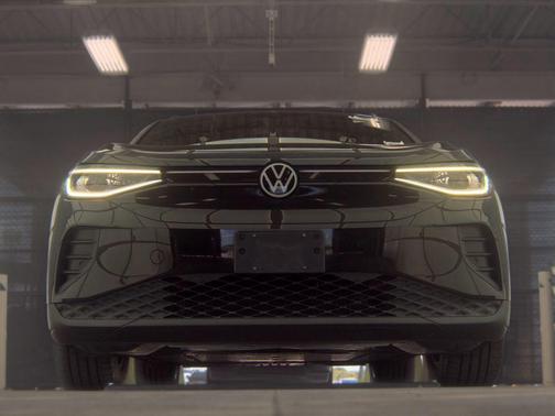 Mythos Black Metallic 2021 Volkswagen ID.4 Pro S