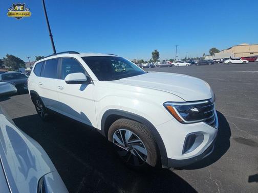 2024 Volkswagen Atlas 2.0T SE w/Technology 4MOTION