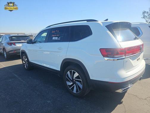2024 Volkswagen Atlas 2.0T SE w/Technology 4MOTION
