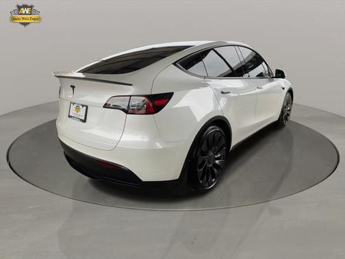 2023 Tesla Model Y Performance Dual Motor All-Wheel Drive