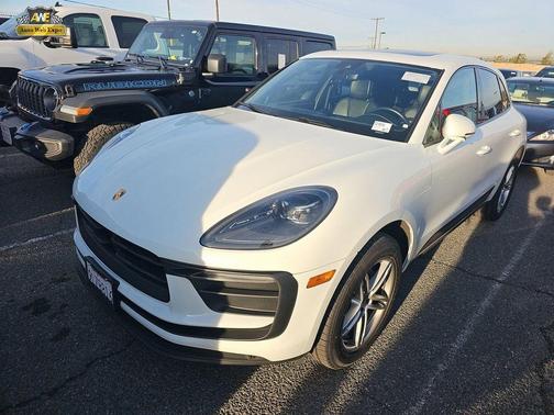 2024 Porsche Macan Base