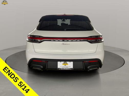 White 2024 Porsche Macan Macan