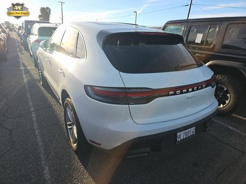 2024 Porsche Macan Base