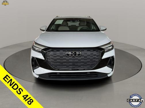 Glacier White Metallic 2024 Audi Q4 e-tron Premium Plus 50 quattro