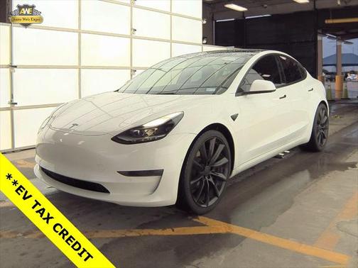 2022 Tesla Model 3 Standard Range