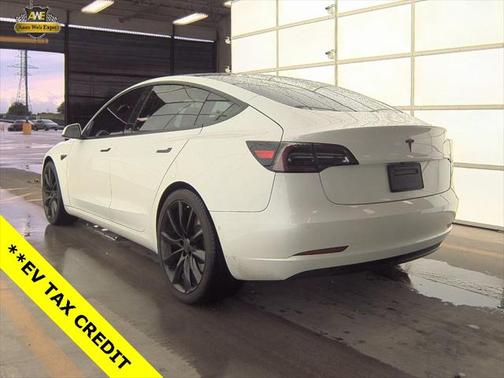 2022 Tesla Model 3 Standard Range