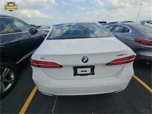 2024 BMW i5 eDrive40