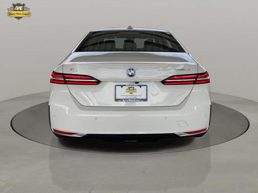 2024 BMW i5 eDrive40