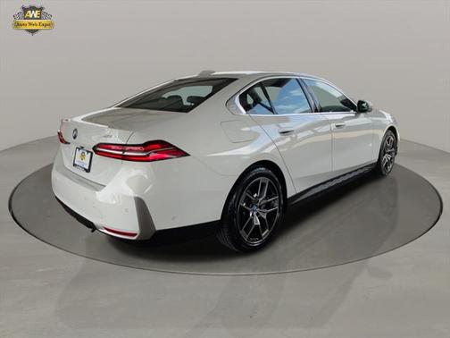 2024 BMW i5 eDrive40