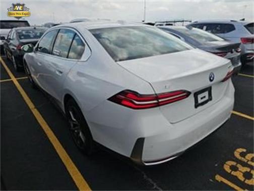 2024 BMW i5 eDrive40