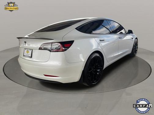 2022 Tesla Model 3 Standard Range