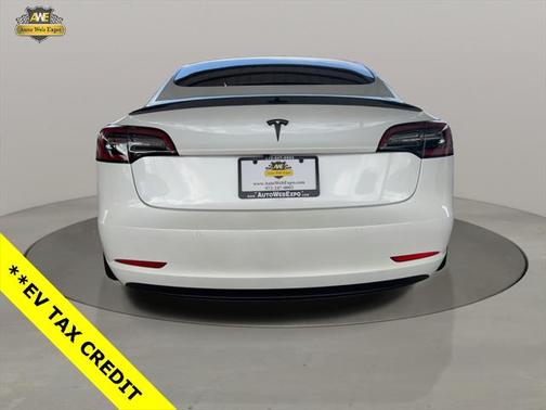 2022 Tesla Model 3 Standard Range