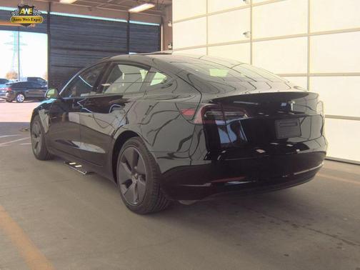 2022 Tesla Model 3 Standard Range