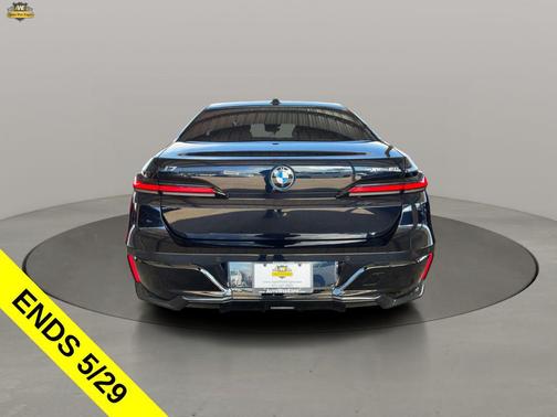 Carbon Black Metallic 2023 BMW i7 xDrive60