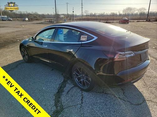 2019 Tesla Model 3 Mid Range