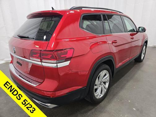 Aurora Red Metallic 2022 Volkswagen Atlas 3.6L SE w/Technology