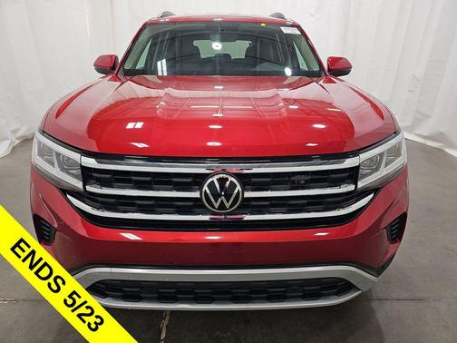 Aurora Red Metallic 2022 Volkswagen Atlas 3.6L SE w/Technology