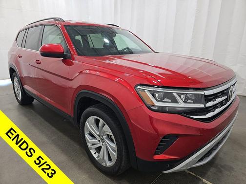 Aurora Red Metallic 2022 Volkswagen Atlas 3.6L SE w/Technology
