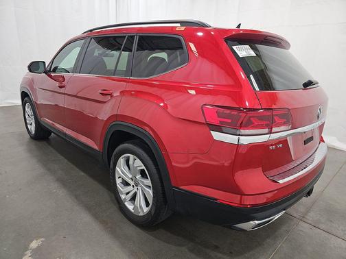 Aurora Red Metallic 2022 Volkswagen Atlas 3.6L SE w/Technology