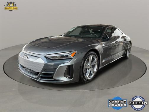 2022 Audi e-tron GT Premium Plus