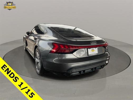 2022 Audi e-tron GT Premium Plus