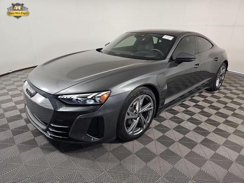 2022 Audi e-tron GT Premium Plus