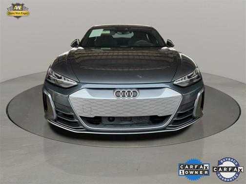 2022 Audi e-tron GT Premium Plus