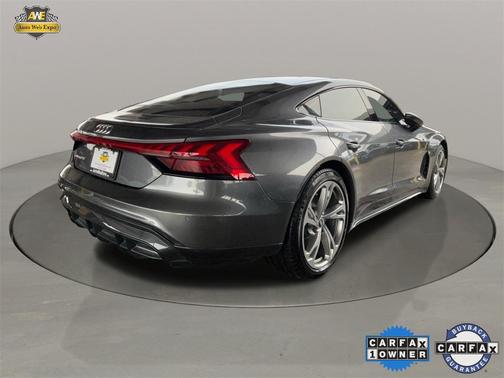 2022 Audi e-tron GT Premium Plus