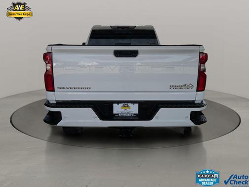 Summit White 2022 Chevrolet Silverado 2500 High Country