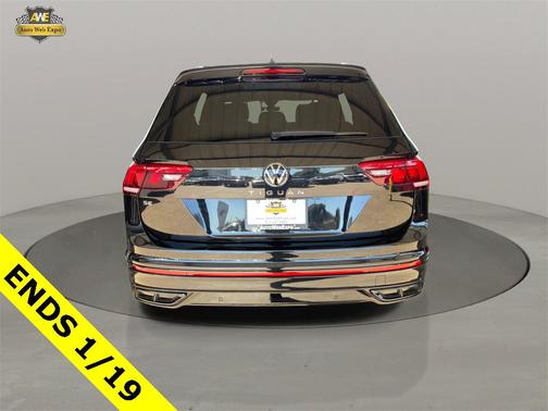 2024 Volkswagen Tiguan 2.0T SE R-Line Black