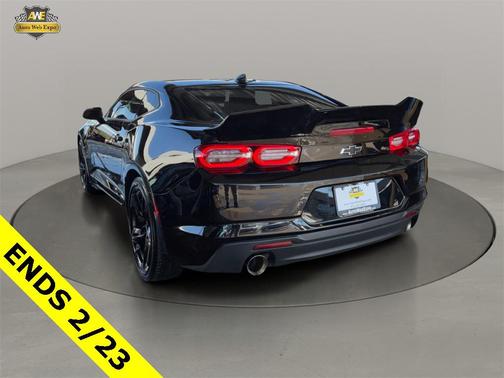 2021 Chevrolet Camaro RWD Coupe LT1