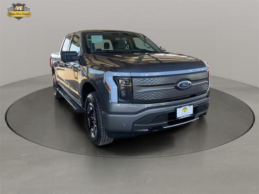2023 Ford F-150 Lightning XLT