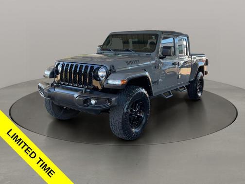 Sting-Gray Clearcoat 2021 Jeep Gladiator Sport