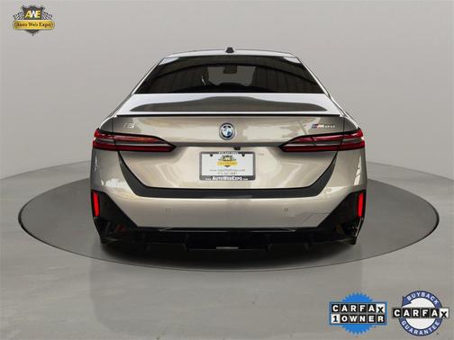 2024 BMW i5 M60