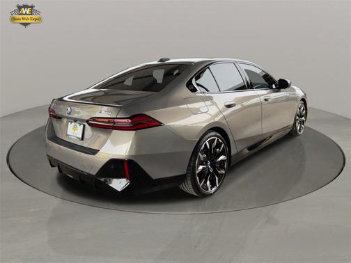 2024 BMW i5 M60