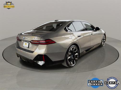2024 BMW i5 M60