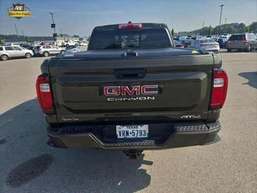 2024 GMC Canyon Base