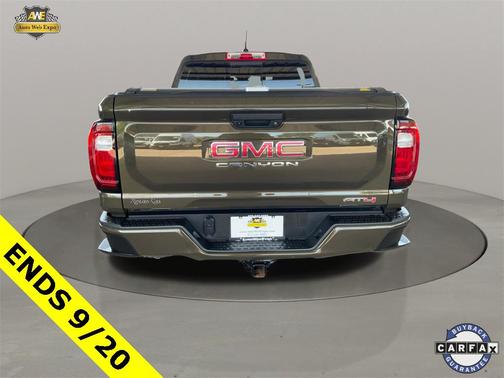 2024 GMC Canyon AT4