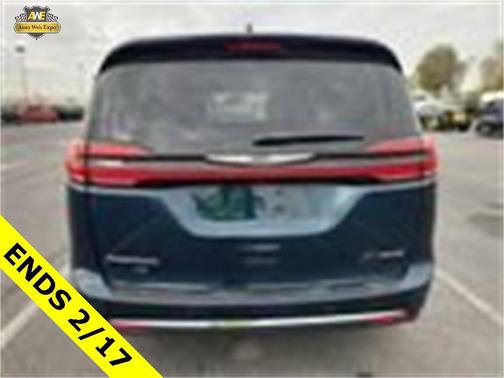 2022 Chrysler Pacifica Hybrid Limited