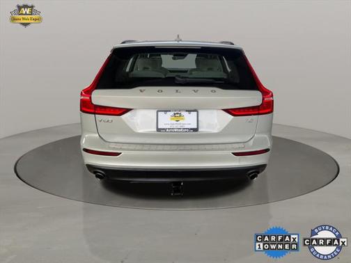 2020 Volvo V60 T5 Momentum
