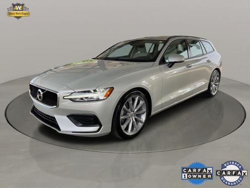 2020 Volvo V60 T5 Momentum