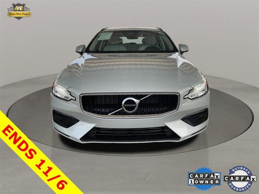 2020 Volvo V60 T5 Momentum